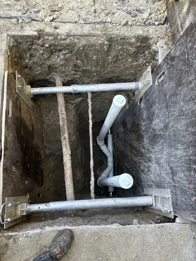 Experienced plumber completing Drain Cleaning work in South Beloit